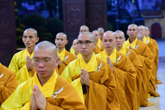 Pratimoksa commandment rite